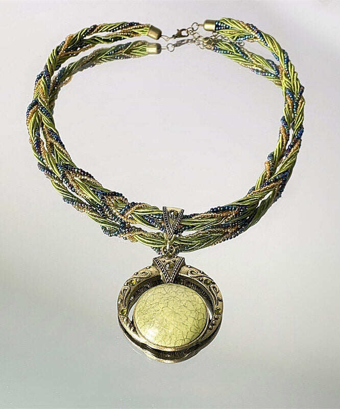 Vintage Green Acrylic Alloy Weave Beading Pendant Necklace